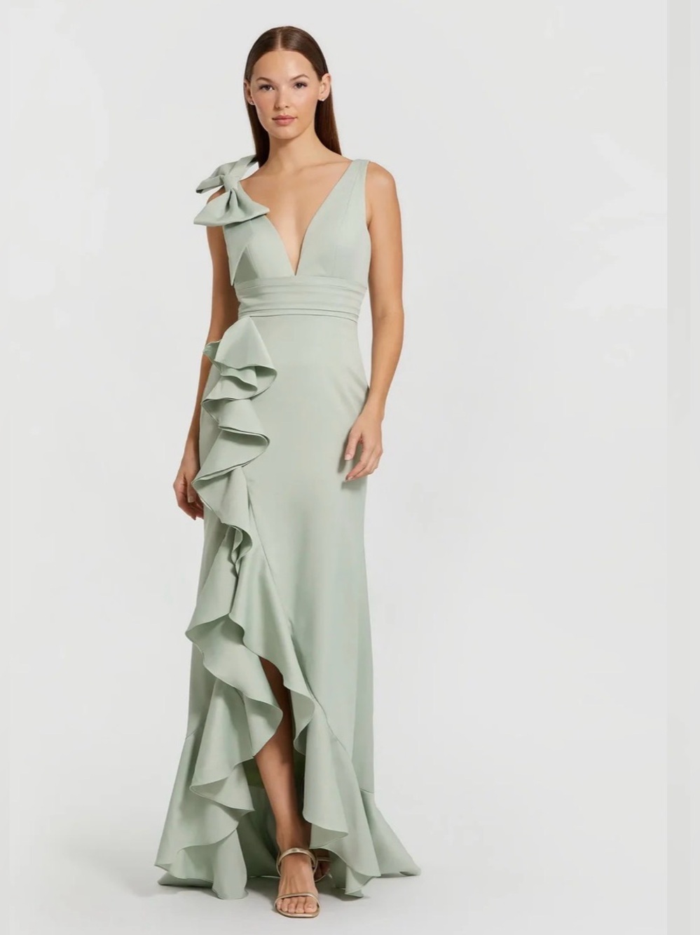 IEENA FOR MAC DUGGAL (676625) Green Ruffle Trumpet Gown, Bow + V Neck - NWT sz 8